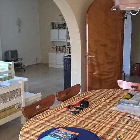 Beachhouse Nei Neoi Poroi