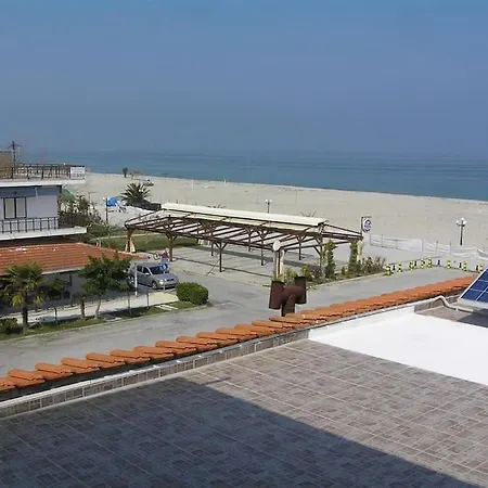 Beachhouse Nei *